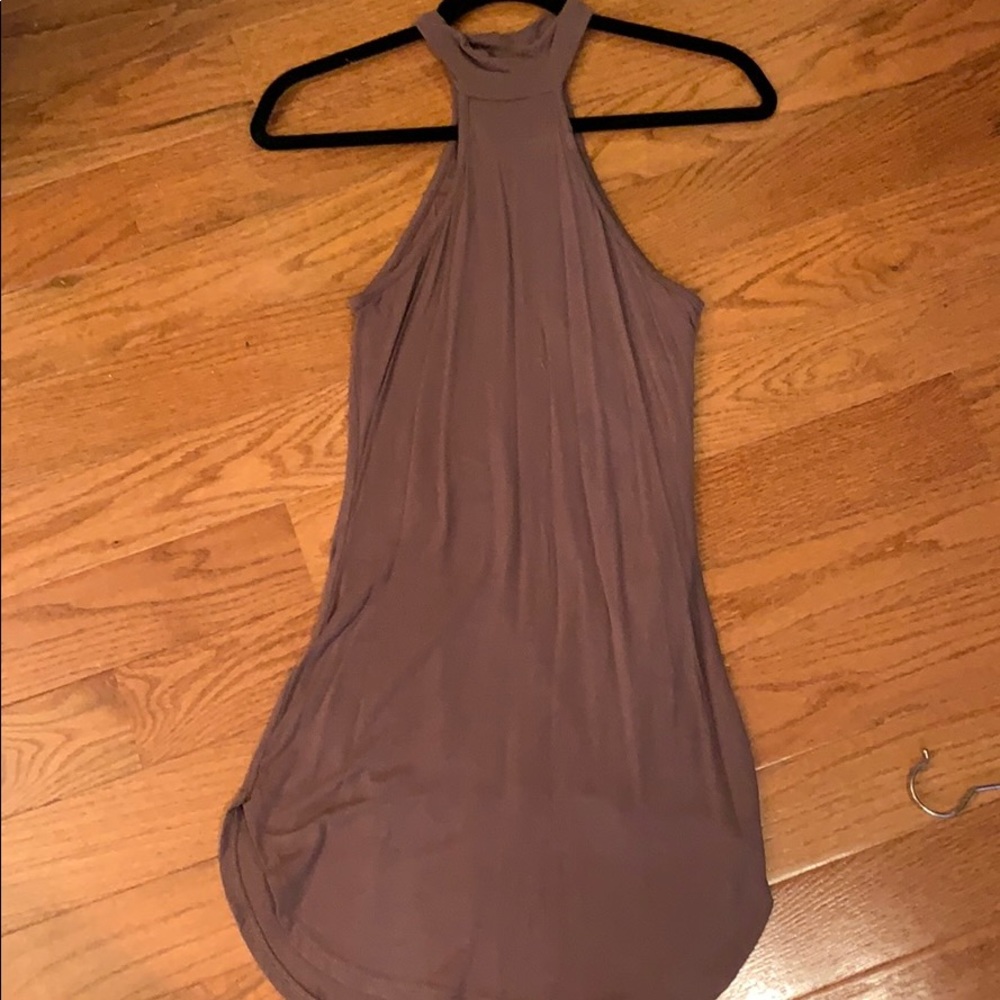 Light brown “Y” shaped dress